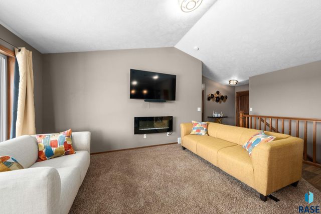 4032 S Homerun Ave Avenue, Sioux Falls, SD 57110