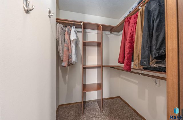 4032 S Homerun Ave Avenue, Sioux Falls, SD 57110