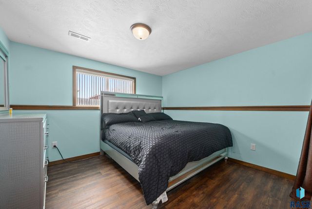 4032 S Homerun Ave Avenue, Sioux Falls, SD 57110