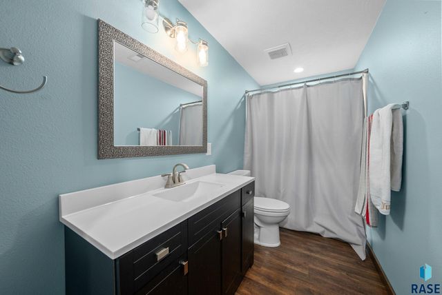 4032 S Homerun Ave Avenue, Sioux Falls, SD 57110