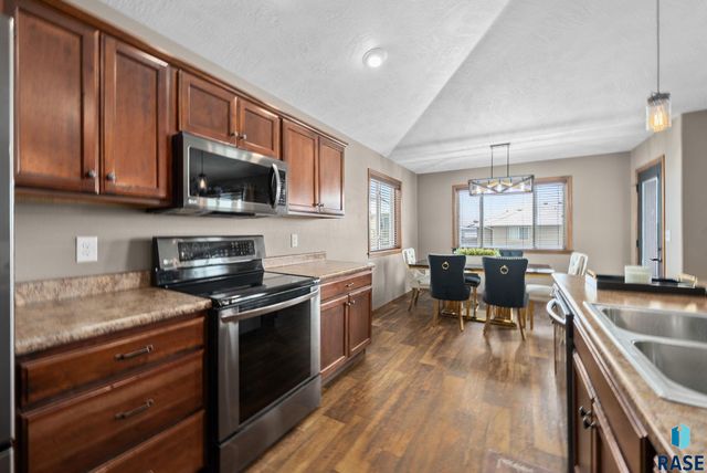 4032 S Homerun Ave Avenue, Sioux Falls, SD 57110