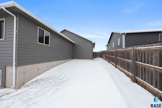 4032 S Homerun Ave Avenue, Sioux Falls, SD 57110
