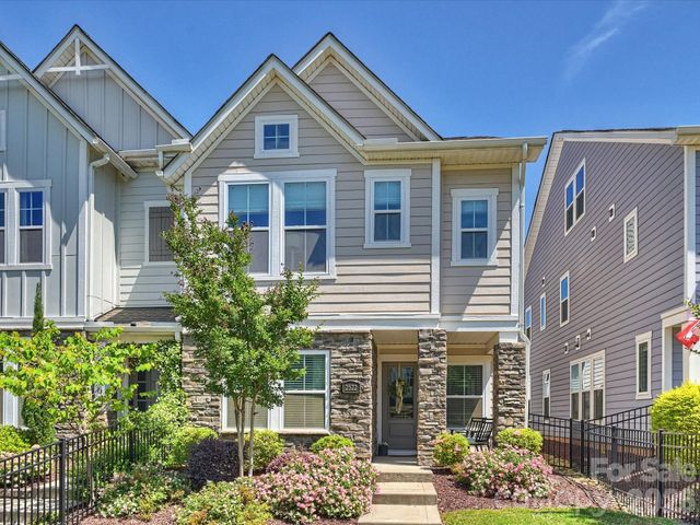 2522 Lydia Avenue, Charlotte, NC 28205