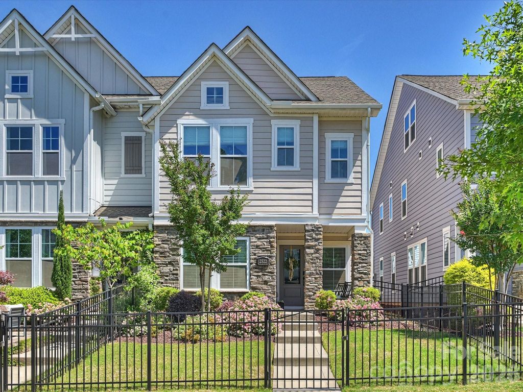 2522 Lydia Avenue, Charlotte, NC 28205