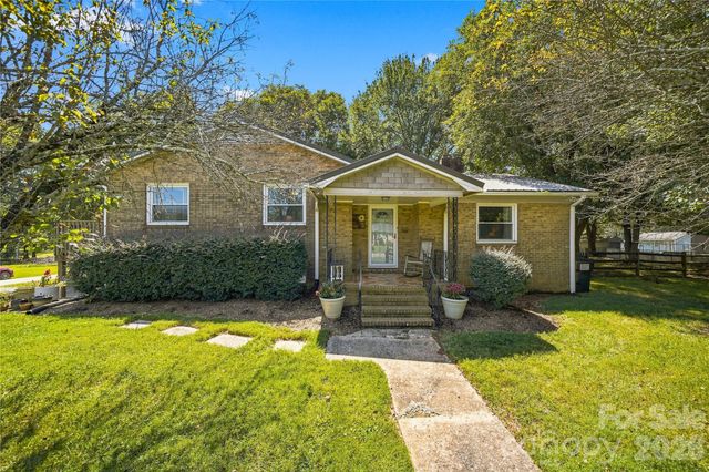 7704 Otts Circle, Stanley, NC 28164