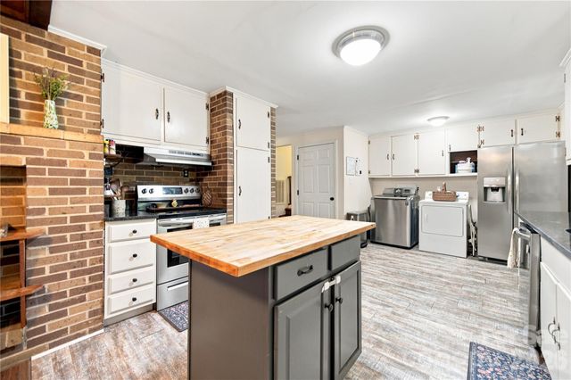 7704 Otts Circle, Stanley, NC 28164
