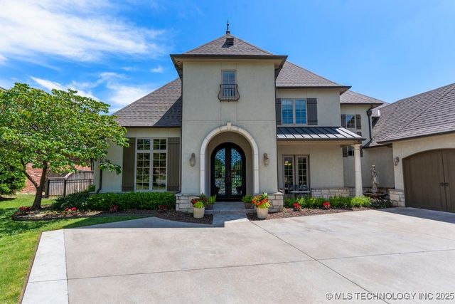 716 W 108th Place S, Jenks, OK 74037