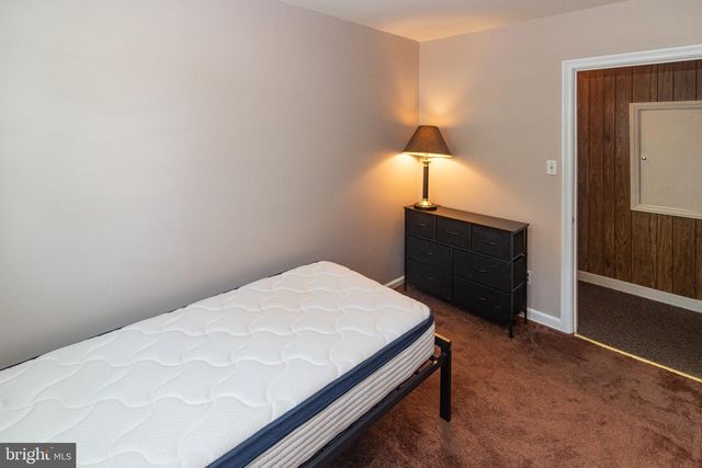 153 HAWTHORNE DR, Mount Holly, NJ 08060