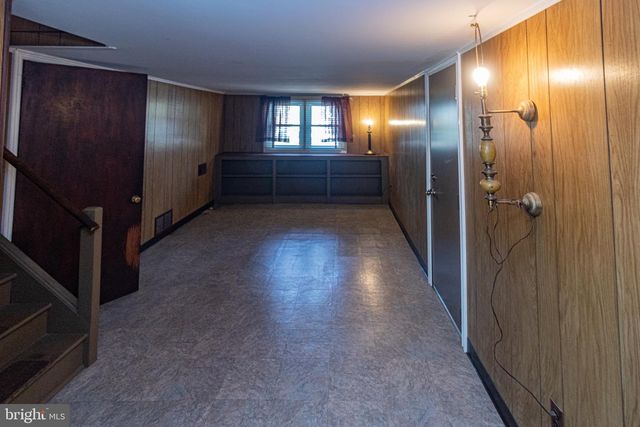 153 HAWTHORNE DR, Mount Holly, NJ 08060