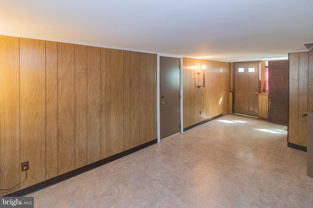 153 HAWTHORNE DR, Mount Holly, NJ 08060