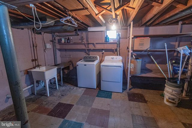 153 HAWTHORNE DR, Mount Holly, NJ 08060