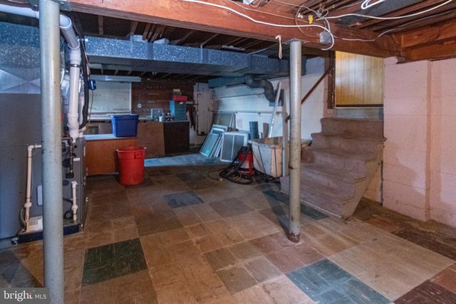 153 HAWTHORNE DR, Mount Holly, NJ 08060