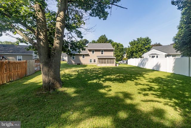 153 HAWTHORNE DR, Mount Holly, NJ 08060