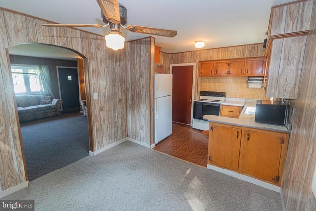 153 HAWTHORNE DR, Mount Holly, NJ 08060