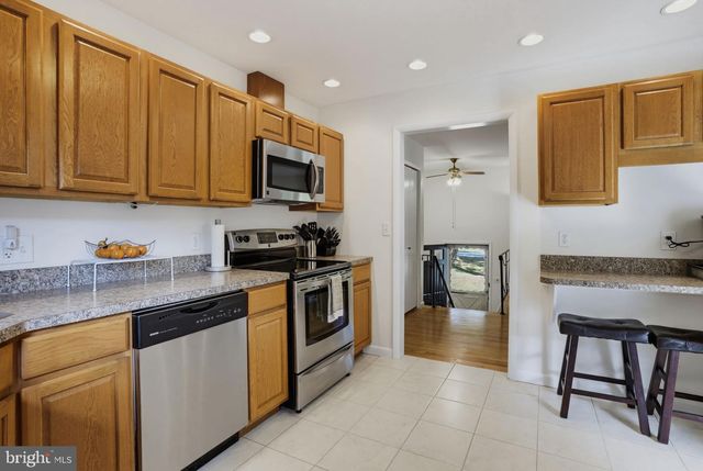 3671 BROOKWOOD DR, White Plains, MD 20695