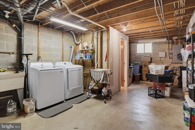 3671 BROOKWOOD DR, White Plains, MD 20695