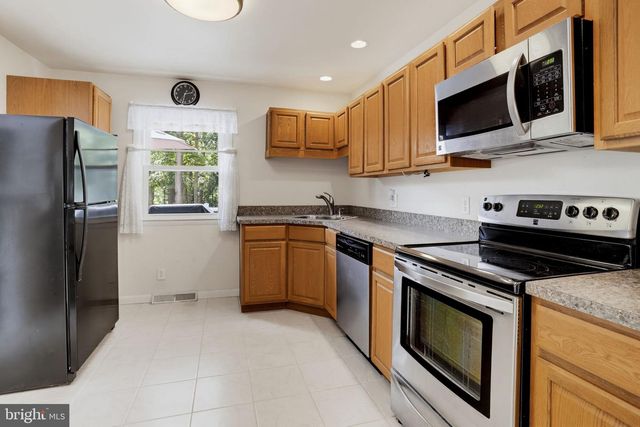 3671 BROOKWOOD DR, White Plains, MD 20695