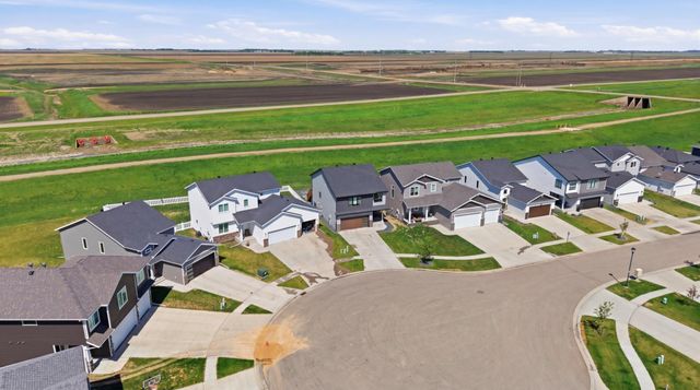 1186 Albert Court W, West Fargo, ND 58078