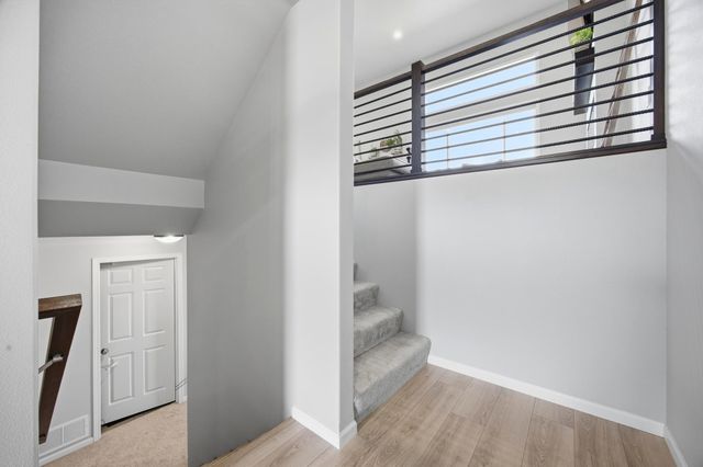 1186 Albert Court W, West Fargo, ND 58078