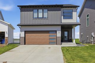 1186 Albert Court W, West Fargo, ND 58078