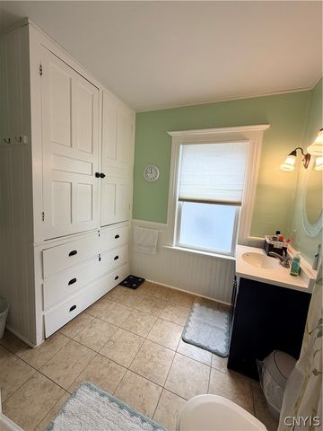 39 Center Street, Waterloo, NY 13165