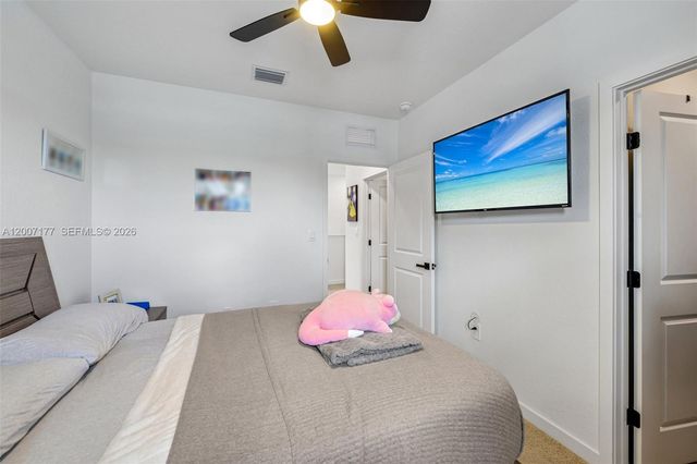 1660 SE 6th St, Homestead, FL 33033