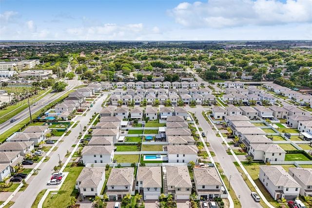 1660 SE 6th St, Homestead, FL 33033