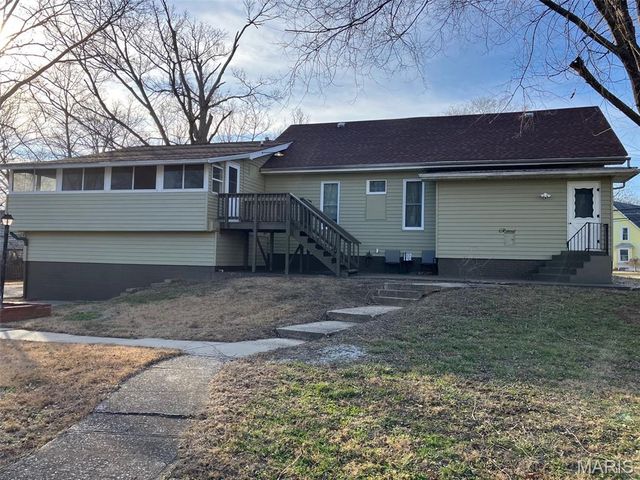 920 E Beaumont Avenue, Greenville, IL 62246