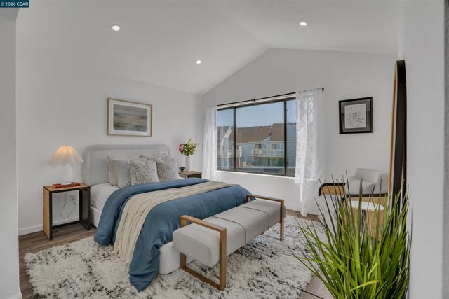 413 Dohrmann Ln, Pinole, CA 94564