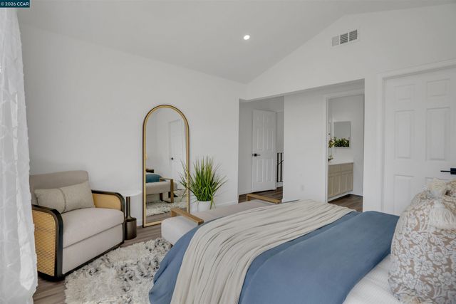 413 Dohrmann Ln, Pinole, CA 94564