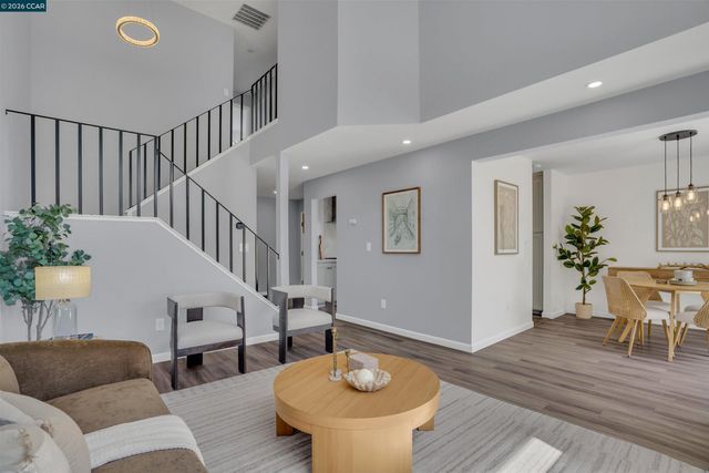 413 Dohrmann Ln, Pinole, CA 94564