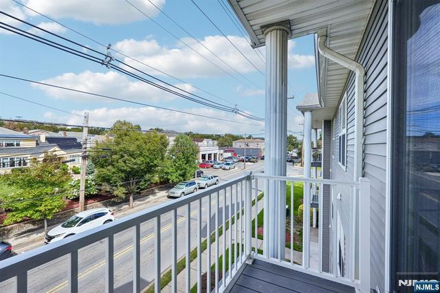 300 Schuyler Avenue 16, Kearny, NJ 07032