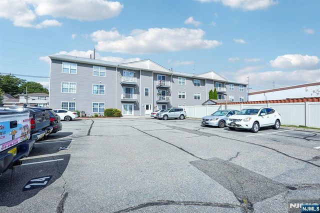 300 Schuyler Avenue 16, Kearny, NJ 07032