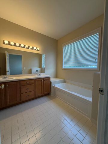534 Constitution Street 42, Canton Twp, MI 48187