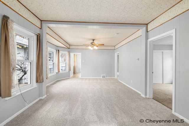 1220 W 31ST ST, Cheyenne, WY 82001