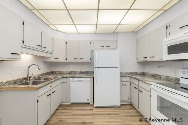 1220 W 31ST ST, Cheyenne, WY 82001