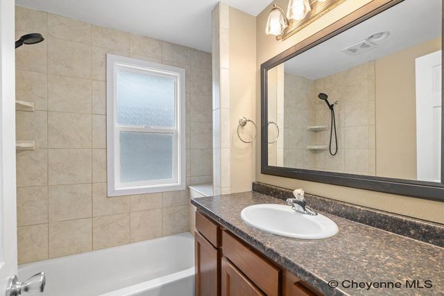 1220 W 31ST ST, Cheyenne, WY 82001