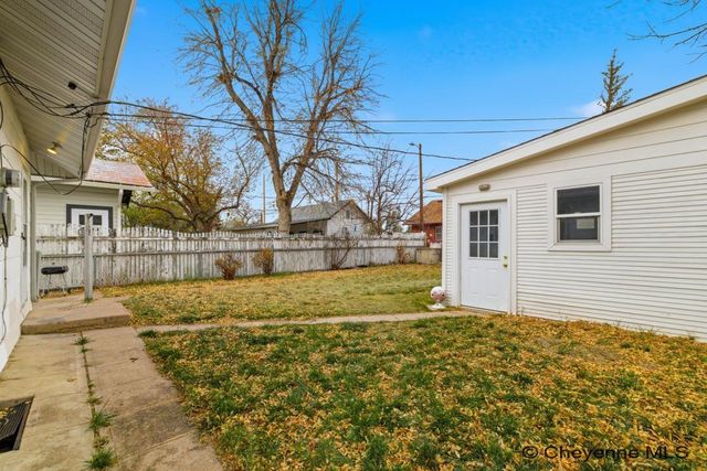 1220 W 31ST ST, Cheyenne, WY 82001