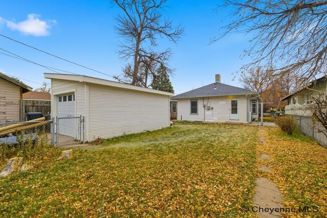 1220 W 31ST ST, Cheyenne, WY 82001
