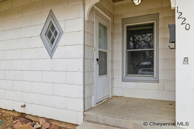1220 W 31ST ST, Cheyenne, WY 82001