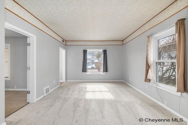 1220 W 31ST ST, Cheyenne, WY 82001