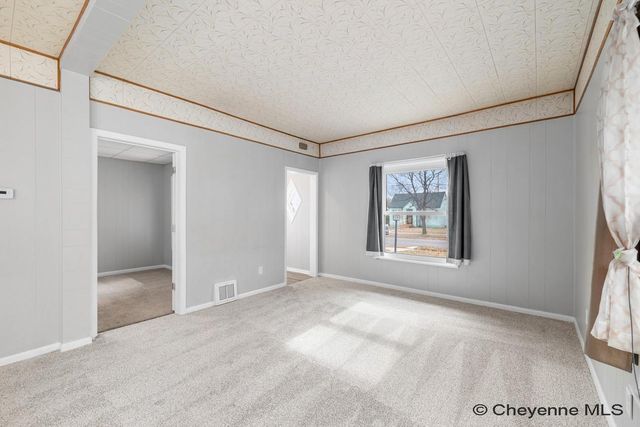 1220 W 31ST ST, Cheyenne, WY 82001