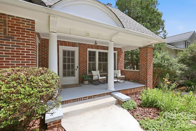 23 Warwick Place, Asheville, NC 28804