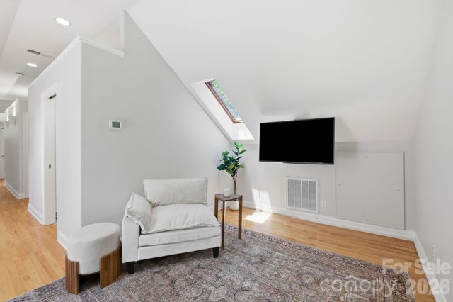 23 Warwick Place, Asheville, NC 28804