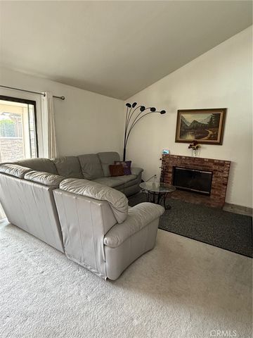 27729 Sutters Pointe, Saugus, CA 91350