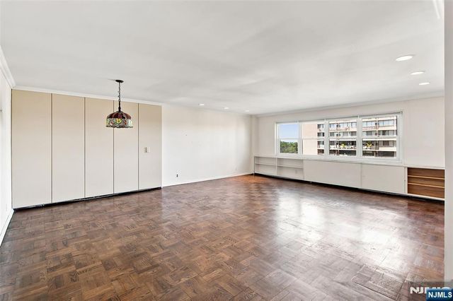 280 Prospect Avenue 9B, Hackensack, NJ 07601