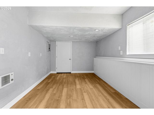 2260 ORR Ln, Eugene, OR 97405