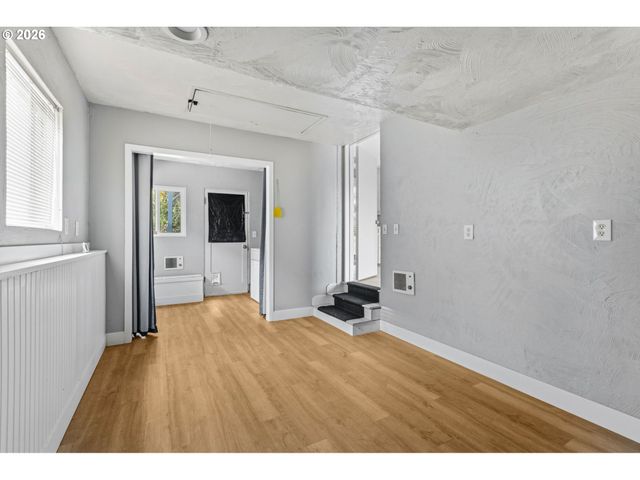 2260 ORR Ln, Eugene, OR 97405