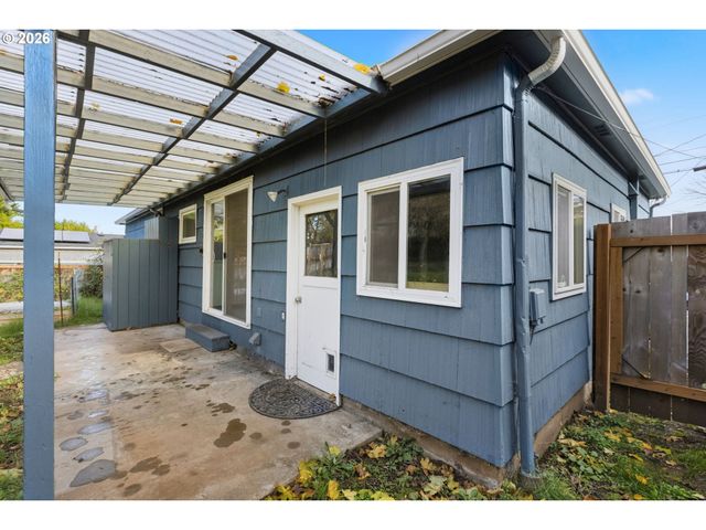 2260 ORR Ln, Eugene, OR 97405