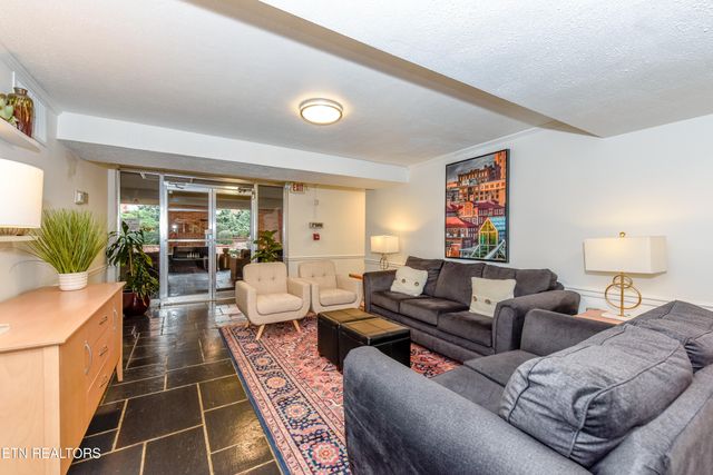 1400 Kenesaw Ave 23G, Knoxville, TN 37919